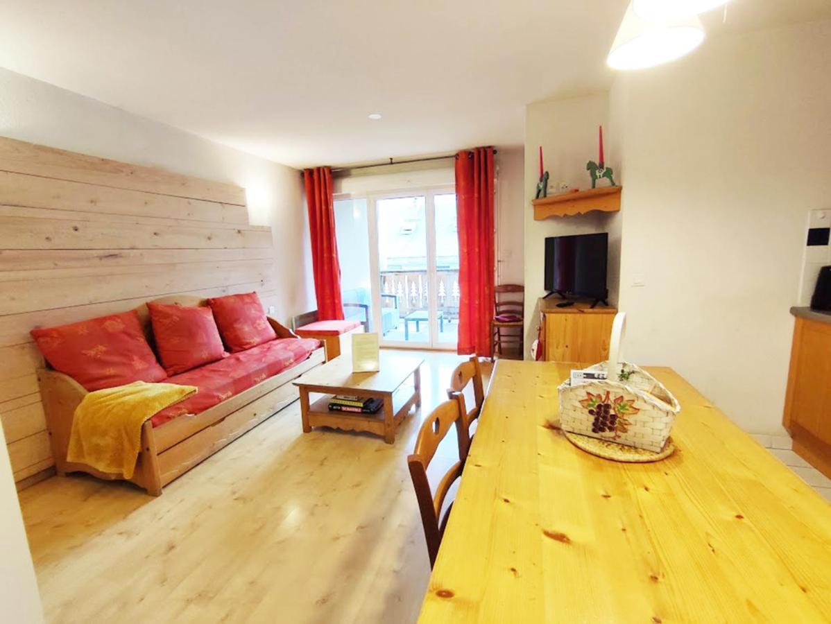Apartment Le 102, T3 Pour 5 Personnes, Vue Montagne, Classe 2 Etoiles Nf, Parking, Piscine En Ete *